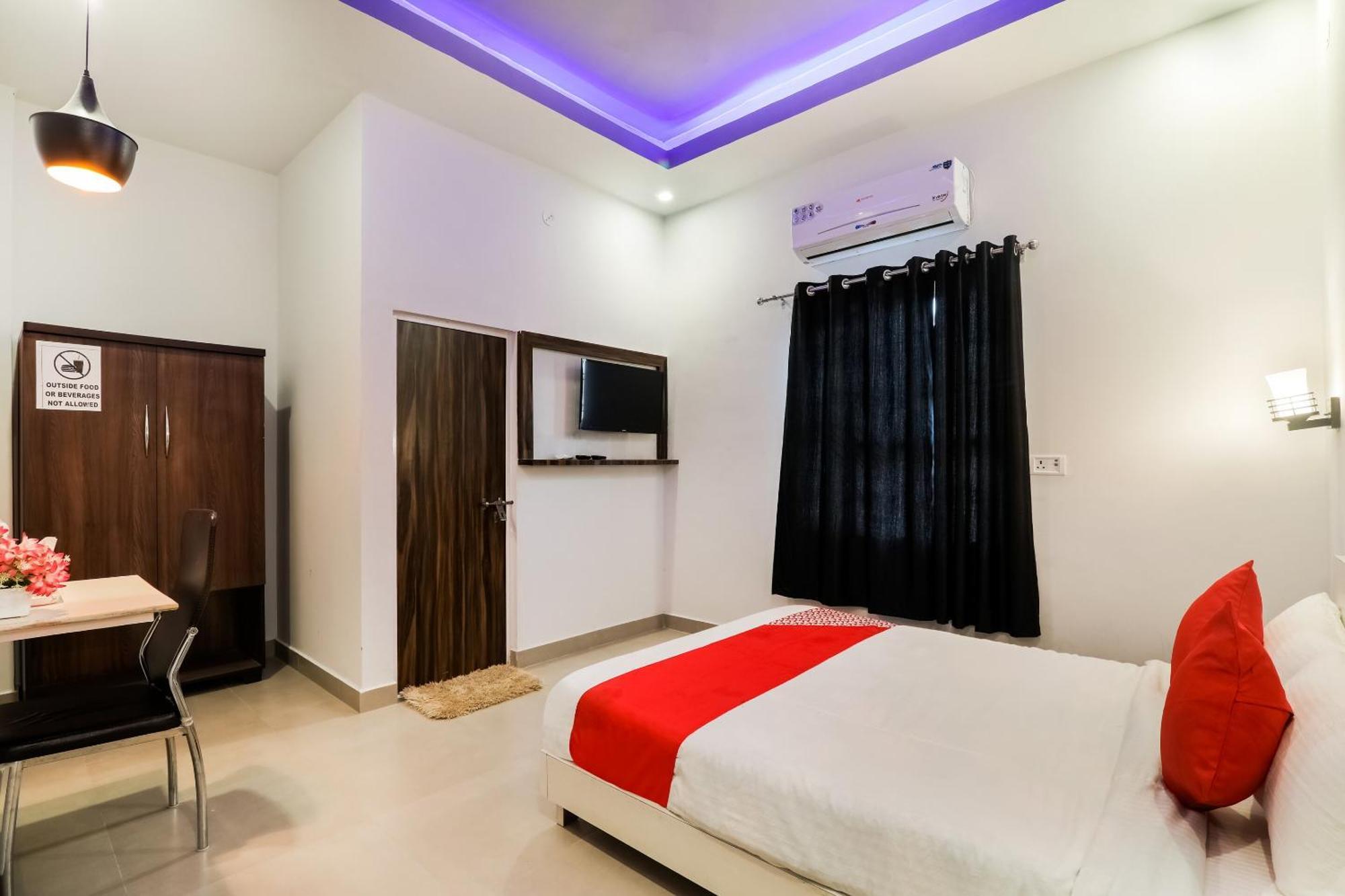 Collection O Sr Inn Chinhat Екстериор снимка