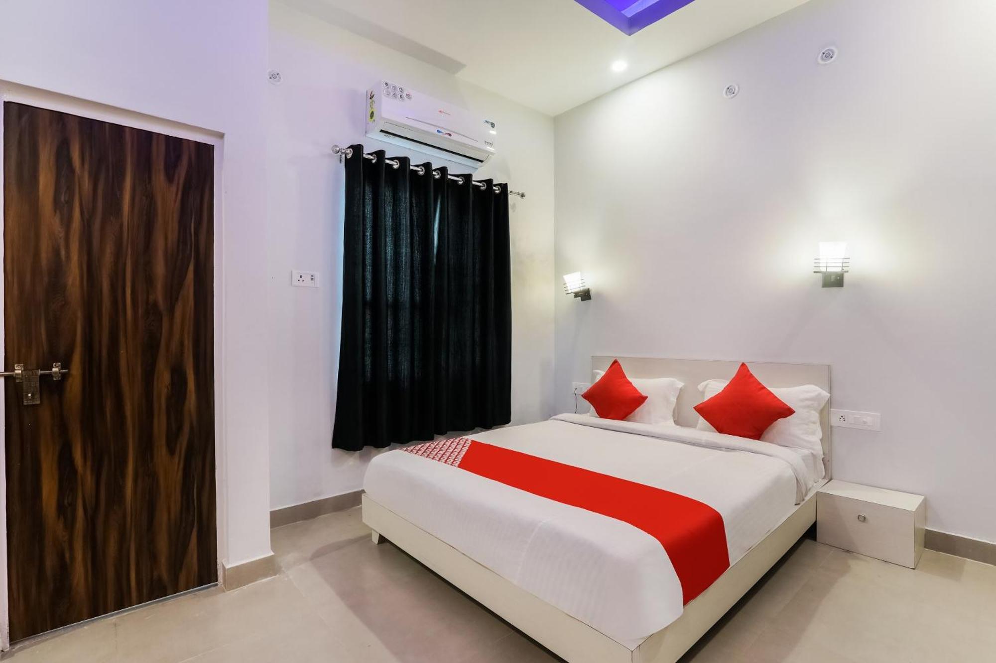 Collection O Sr Inn Chinhat Екстериор снимка
